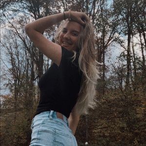 Meet your Posher, Harmony